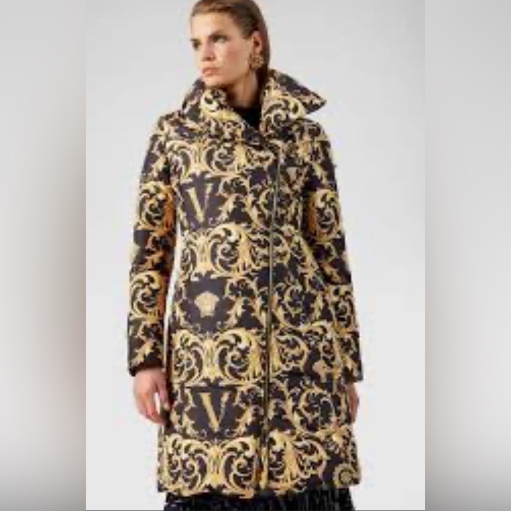 RARE Versace women gold Medusa barrocco puffer coat NWT - Picture 3 of 12